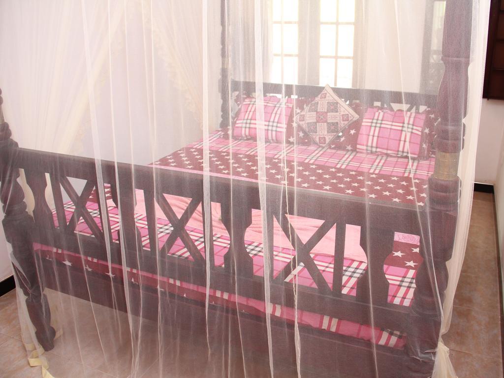 Sethun House Hotel Mirissa Room photo