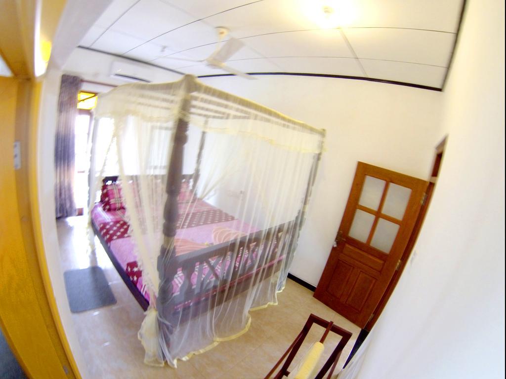 Sethun House Hotel Mirissa Room photo